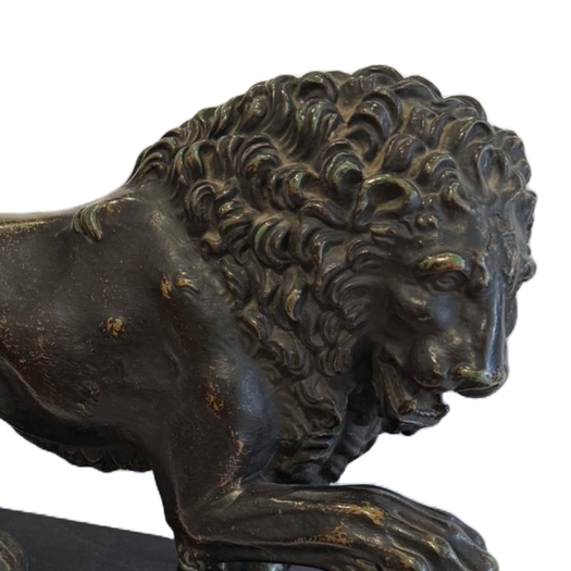 Large antique Medici lion