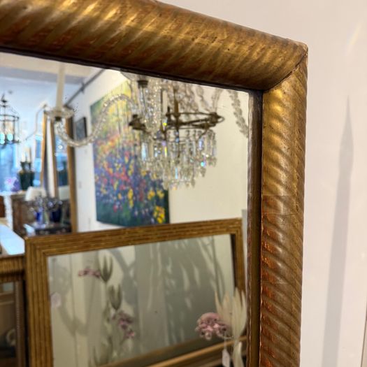 Rope twist mirror