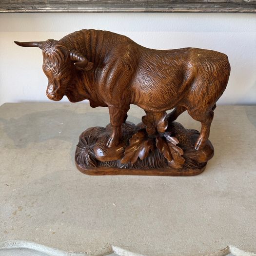 Large black forest pair - bull and cow