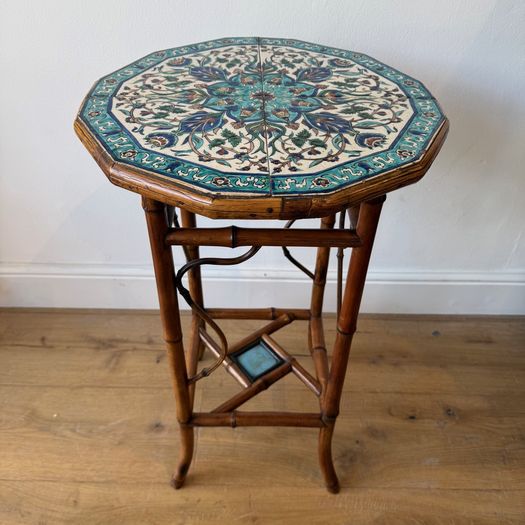 Iznik tile top table