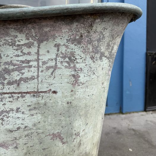 Double ended copper bath / planter