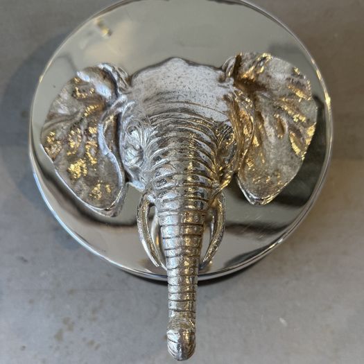 Faux tortoiseshell bowl with elephant lid