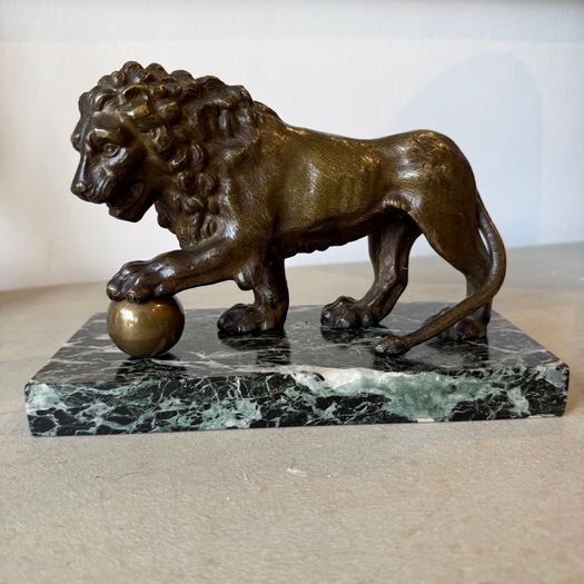 Medici lion