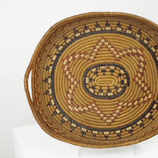 A North American Basketry Tray