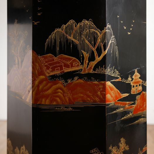 A Chinese-inspired Plinth