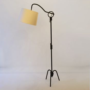 A Crémaillère Floor Lamp