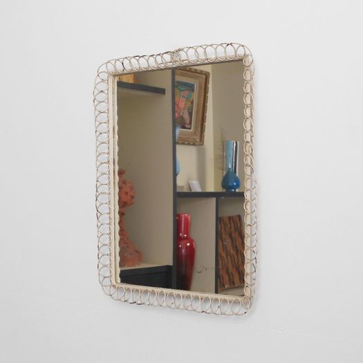 A Wire Mirror