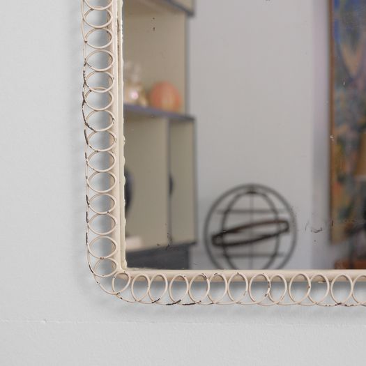 A Wire Mirror