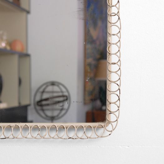 A Wire Mirror