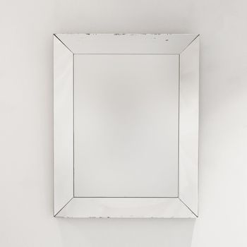 A Simple Rectangular Mirror