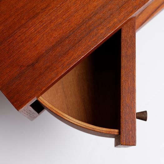 A Pair of Flying Bedsides