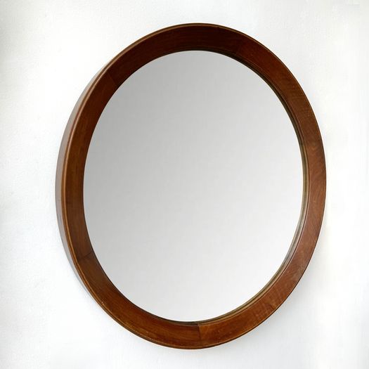 A Circular Mirror