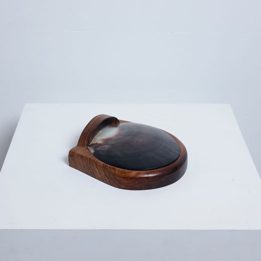 A Tahiti Oyster Box
