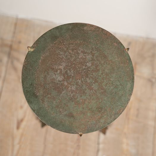 A Small Arrow Tripod