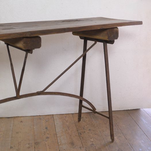 A Rustic Wash Table