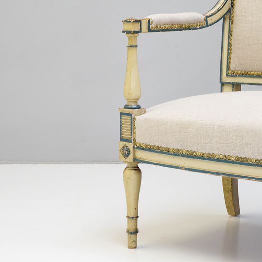 Two Seat Settee