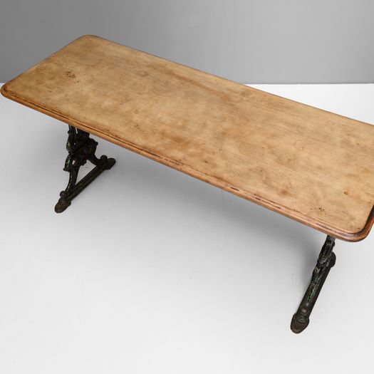 Tavern Table