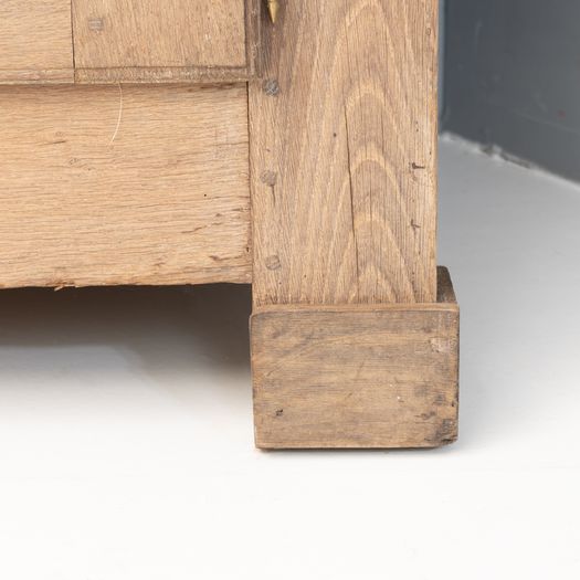 Chestnut Cupboard