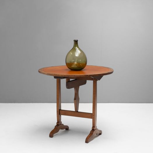 Vigneron Table