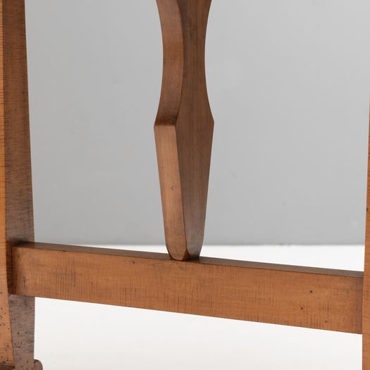 Vigneron Table