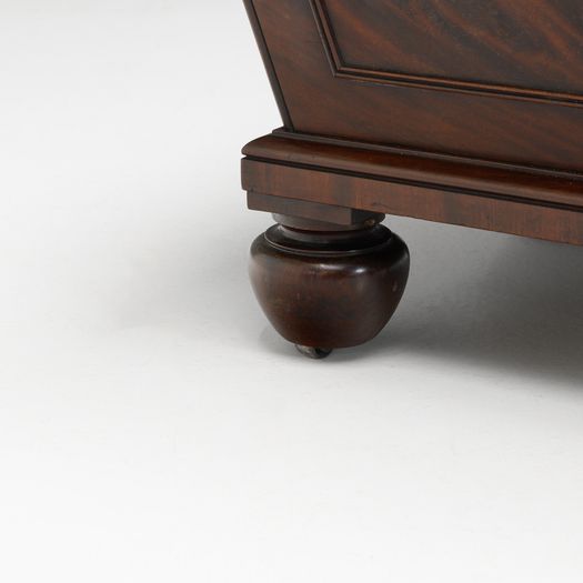 Mahogany Cellarette