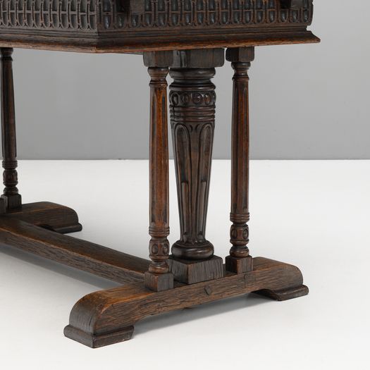 Draw Leaf Table