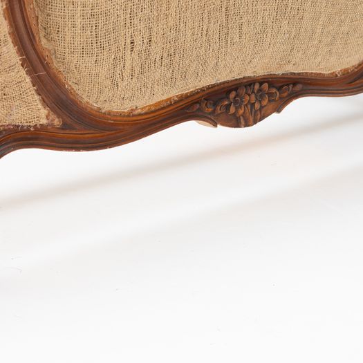 Three Panel Corbeille Bed