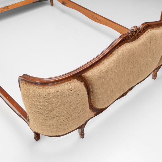 Three Panel Corbeille Bed