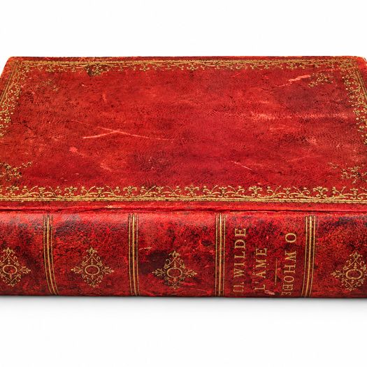 Antique Oscar Wilde Cigarette Holder