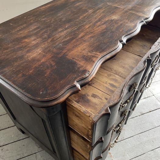 A French 18th Commode
