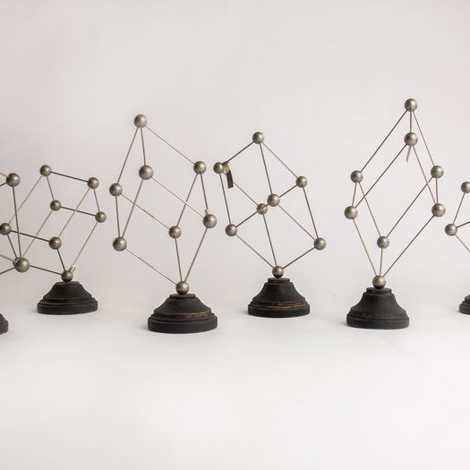 A Set of Geometric Teaching Shapes